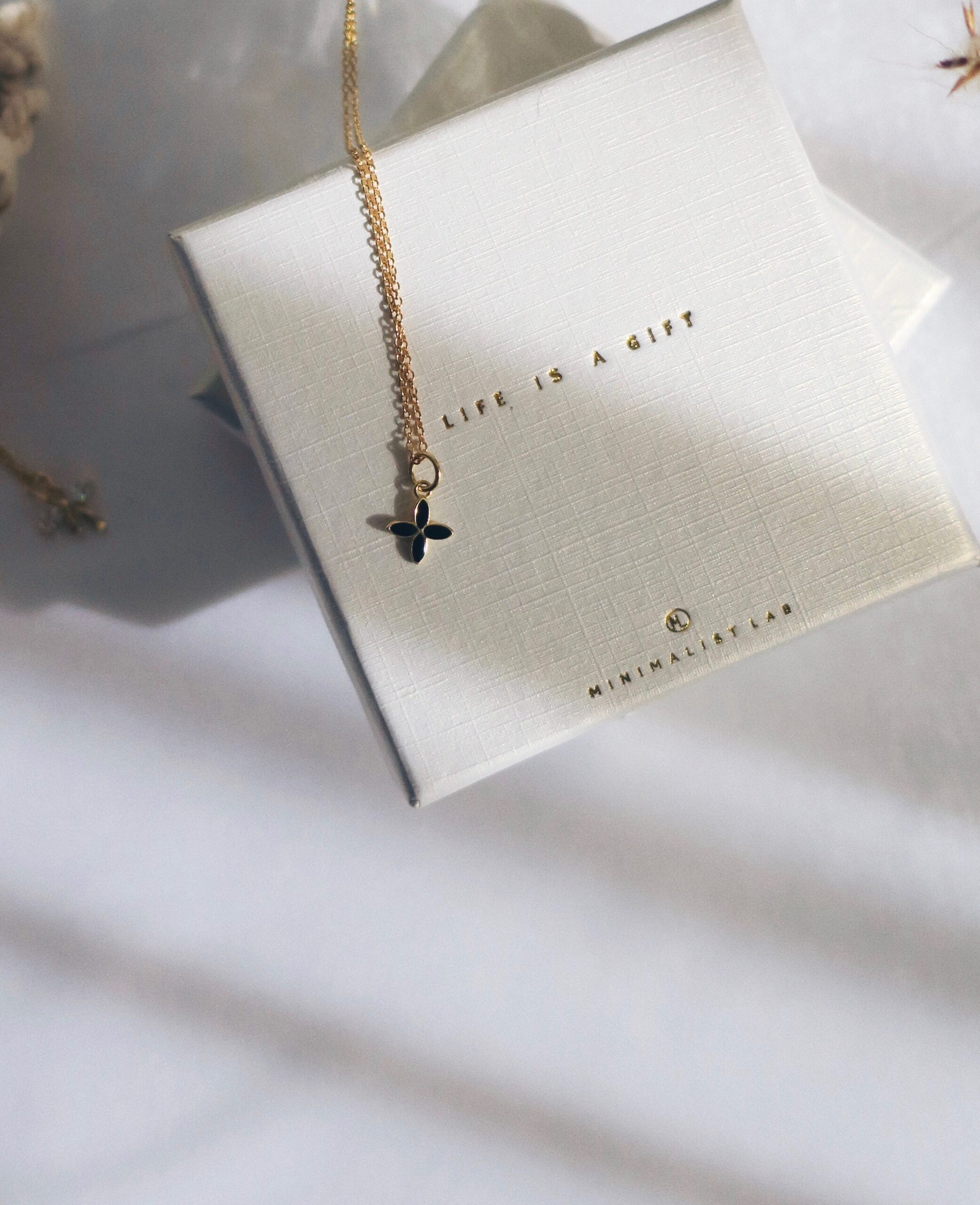 sesja produktowa jewellery scaled